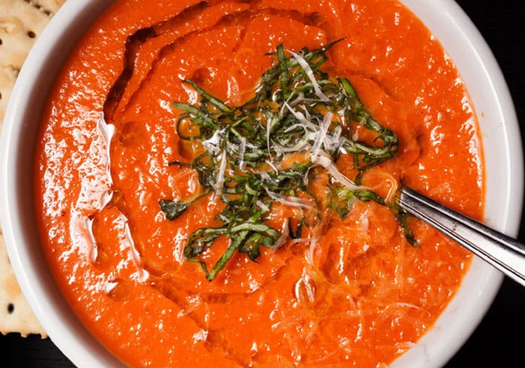 Tomato Soup Recipe: Great in Season 4 Domates Çorbası Tarifi