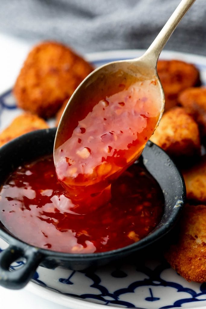 Sweet Chili Sauce Recipe: Easy Thai Hot & Sweet Sauce 2 Sweet Chili Sauce Recipe - Blood red and glassy transparency, followed by a pleasant sweetness and a balanced bitterness that hits from the bottom