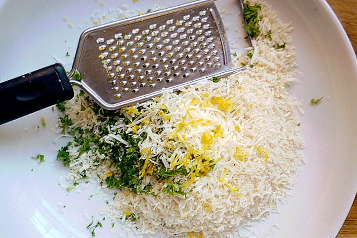 Parmesan Salmon Recipe: Ready in 25 min, Crunchy & Juicy 3 Parmesan Salmon Recipe - Covering Ingredient Mix