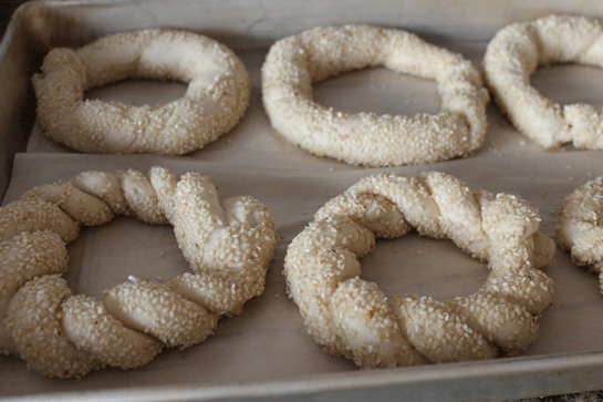 Turkish Bagel Recipe - Easily prepare the sesame simit and cook at home